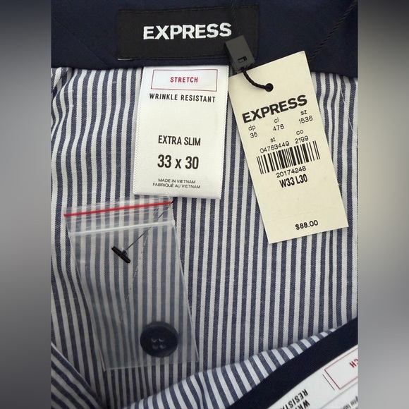 NWT Express Men's Dark Gray Dress Pants
Size 33x30 - Picture 3 of 4